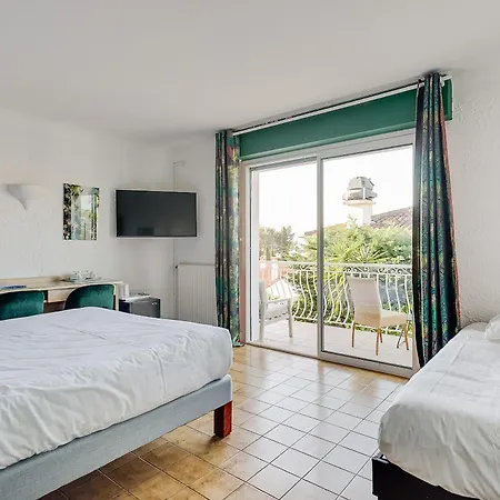 La Quietude 3* لي إيسامبر