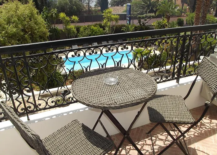 Hotel La Quietude 3*