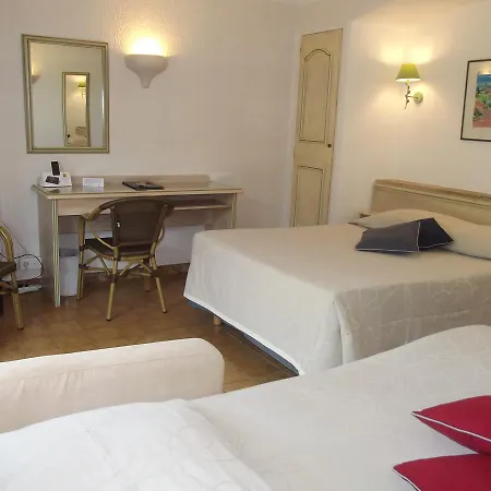 La Quietude Hotel 3*