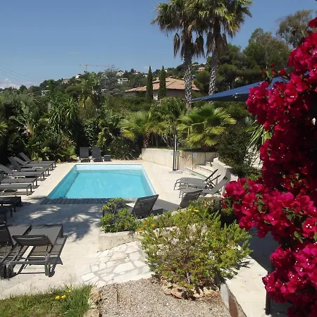 La Quietude Hotel 3*