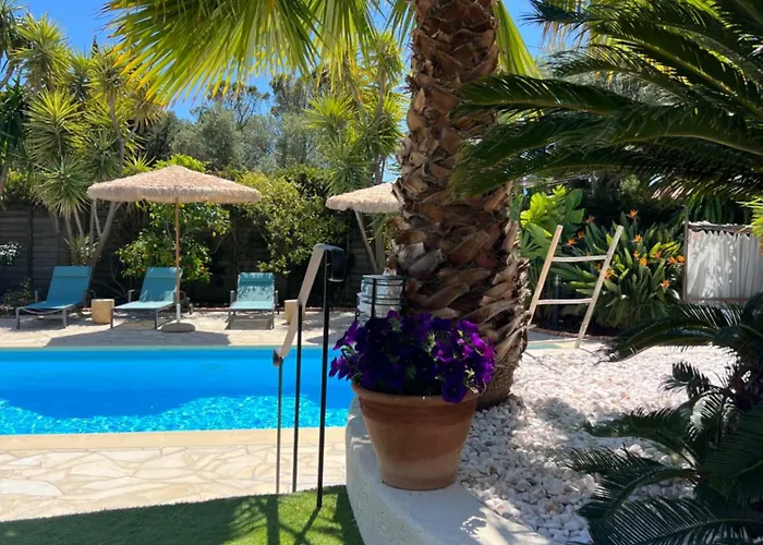 La Quietude Hotel 3*