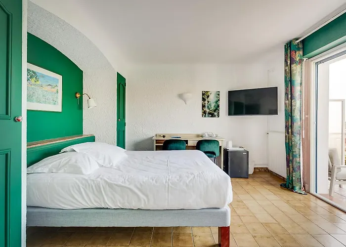 La Quietude Hotel 3*